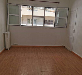 
                                                                                        Location
                                                                                         2 pièces rénové Mairie de Montrouge