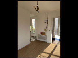 
                                                                                        Location
                                                                                         2 pièces rue Championet 18eme