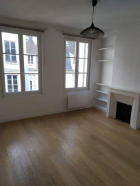 
                                                                                        Location
                                                                                         2 pièces rue de Lille, sur cour