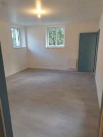 
                                                                                        Location
                                                                                         2 pièces Strasbourg krutenau proximité facultés
