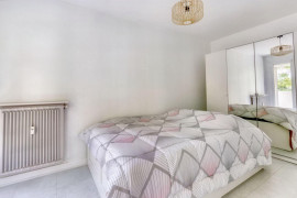 
                                                                                        Location
                                                                                         2 pièces très lumineux et fonctionnel avec balcon