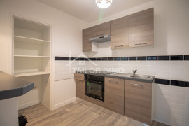 
                                                                                        Location
                                                                                         22 Grande rue St Marcellin - T2 - Etage 2