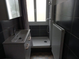 
                                                                                        Location
                                                                                         2P 39m² entièrement rénové à Montplaisir