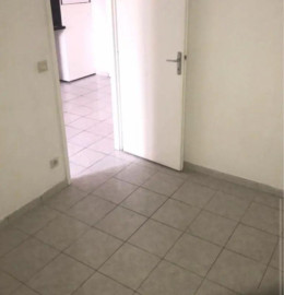 
                                                                                        Location
                                                                                         2P meublé 30m² secteur smh