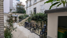 
                                                                                        Location
                                                                                         2P meublé 60m² calme Père Lachaise avec cachet
