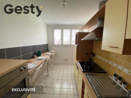 
                                                                                        Colocation
                                                                                         3 chambres dans coloc, métro Rennes Cleunay