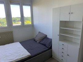 
                                                                                        Location
                                                                                         3 chambres de libres. dans un appartement de 54 m2