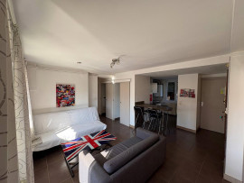 
                                                                                        Colocation
                                                                                         3 Chambres dispo dans coloc 70m²