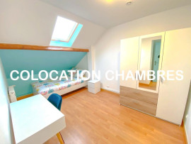 
                                                                                        Colocation
                                                                                         3 chambres dispo dans grande coloc 240m²