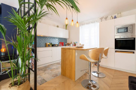 Location
3 chambres - terrasse Sud 20m² Marais/Oberkampf (loyer tout inclus)