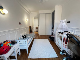 
                                                                                        Location
                                                                                         3 P TRAVERSANT - BAIGNÉ DE LUMIERE (loyer tout inclus)