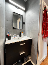 
                                                                                        Location
                                                                                         3 P TRAVERSANT - BAIGNÉ DE LUMIERE (loyer tout inclus)