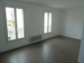 
                                                                                        Location
                                                                                         3 Pièces 74m² calme proche centre ville