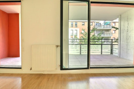 
                                                                                        Vente
                                                                                         3 pièces avec terrasse - centre ville - 2015