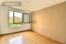 
                                                                                        Vente
                                                                                         3 pièces avec terrasse - centre ville - 2015