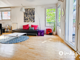 
                                                                                        Vente
                                                                                         3 pièces avec  terrasse parking ascenseur 17e