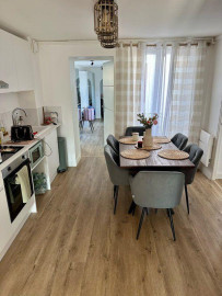 
                                                                                        Location
                                                                                         3 pièces rénové centre ville Rueil