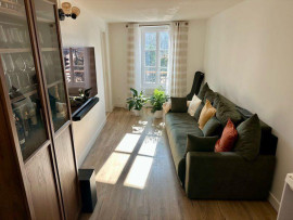 
                                                                                        Location
                                                                                         3 pièces rénové centre ville Rueil