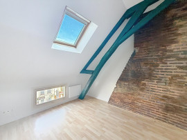 
                                                                                        Location
                                                                                         3P 50m² Situation géographique idéale