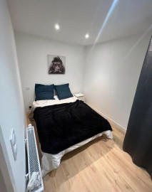 
                                                                                        Location
                                                                                         3P meublé 40m2, entièrement rénové, RDC à Nantes