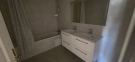 
                                                                                        Location
                                                                                         4/5 PIECES +2 PARKING+ CAVE + PETIT BALCON