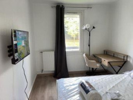 
                                                                                        Colocation
                                                                                         4 chambres dispo dans coloc 70m² toute équipée