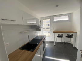 
                                                                                        Colocation
                                                                                         4 Chambres dispos dans belle coloc refaite à neuf