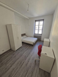 
                                                                                        Location
                                                                                         4 Pieces 93m² Climatisé