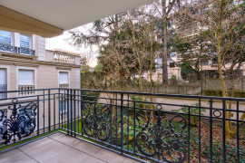 
                                                                                        Vente
                                                                                         4 Pièces Familial avec Balcon plein Sud