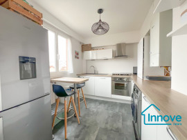 Vente
4 PIÈCES LUMINEUX 67 m² BOX & CAVE