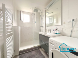 Vente
4 PIÈCES LUMINEUX 67 m² BOX & CAVE