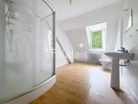 
                                                                                        Vente
                                                                                         5 km de VIRE, 2h30 de PARIS