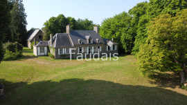 
                                                                                        Vente
                                                                                         5 km de VIRE, 2h30 de PARIS