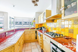 Vente
5 pièces calme et lumineux , traversant sud nord