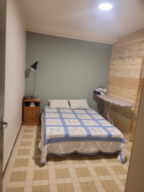 
                                                                                        Location
                                                                                         50. M² lumineux, centre-ville d’Apt.