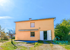 
                                                                                        Vente
                                                                                         🏡 80 m² aujourd'hui, 160 m² demain — maison à projet sur