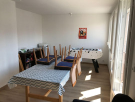 
                                                                                        Location
                                                                                         85m2 gayeulles en coloc étudiant/jeune actif