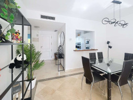 
                                                                                        Vente
                                                                                         A 100 mètres de la mer, Beau Penthouse