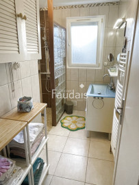 Vente
A 5MN DE SAINT-LO- MAISON AVEC TRAVAUX RECENTS