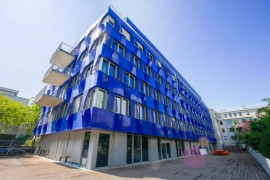 
                                                                                        Location
                                                                                         À louer – 1 390 m² de Bureaux dans un espace de Coworking à Reims – Marne (51)