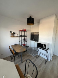 
                                                                                        Location
                                                                                         A LOUER 1 PIECE MEUBLE