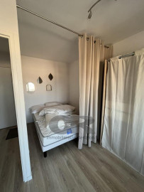 
                                                                                        Location
                                                                                         A LOUER 1 PIECE MEUBLE