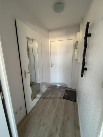 
                                                                                        Location
                                                                                         A LOUER 1 PIECE MEUBLE