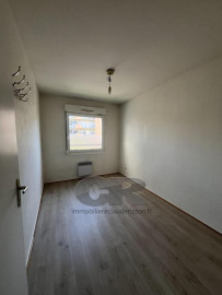 
                                                                                        Location
                                                                                         A LOUER 3 PIECES