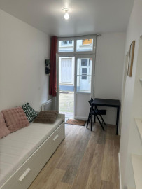 
                                                                                        Location
                                                                                         À louer à Neuilly-sur-Seine, charmant appartement de 13m² (loyer tout inclus)