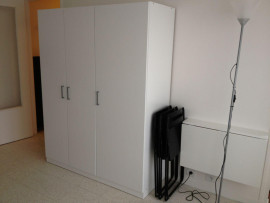 
                                                                                        Location
                                                                                         À louer à Sceaux studio meublé proche RER B