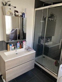 
                                                                                        Location
                                                                                         A louer appartement 2 pieces / f2