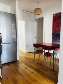 
                                                                                        Location
                                                                                         À louer appartement meublé 42.5m2 Paris 18 Château