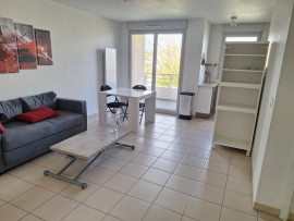 
                                                                                        Location
                                                                                         A louer appartement T2 meublé
