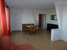 
                                                                                        Location
                                                                                         A louer appartement T3 à Nanterre (loyer tout inclus)